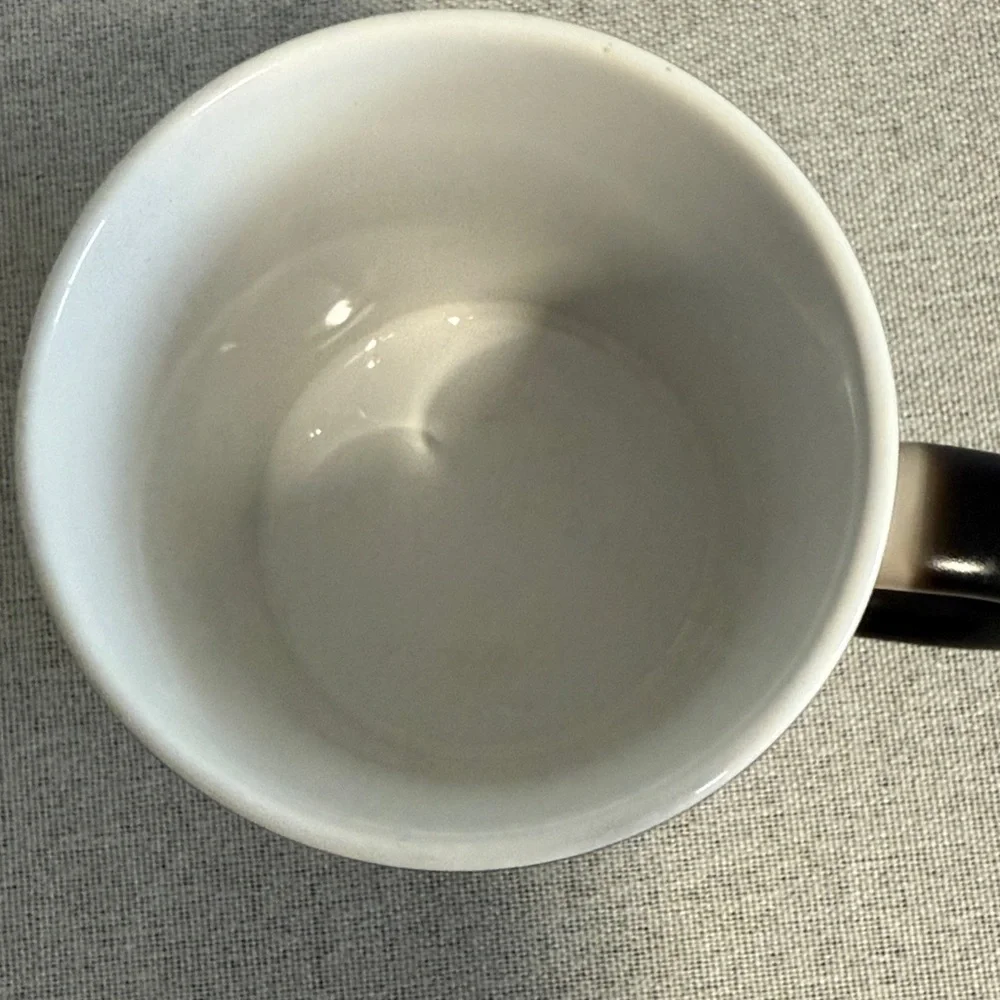 Morphing Mugs Disney Heat Sensitive Mug with Mickey and Minnie In Hawaii. - Picture 11 of 15